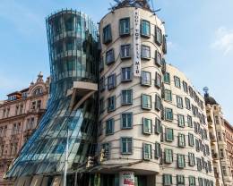 אז ככה בנו את זה: הבית הרוקד, פראג